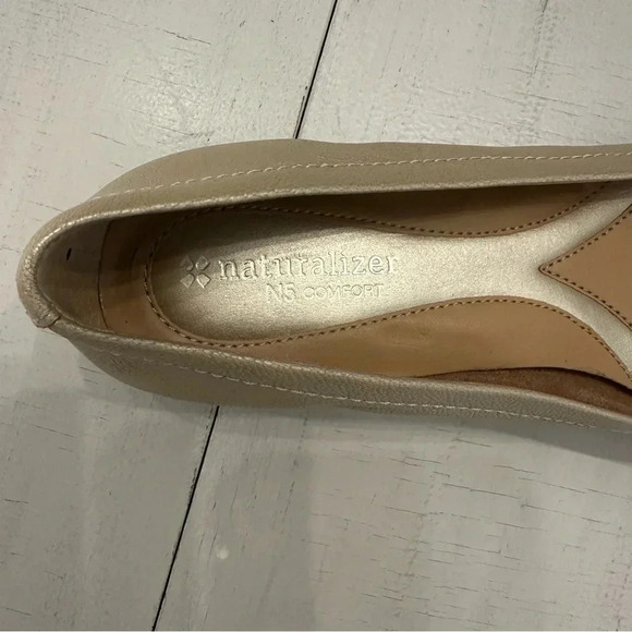 Naturalizer N5 Comfort Maude Women’s Gold Slip On Leather Flats Size 9 GUC - Picture 4 of 9